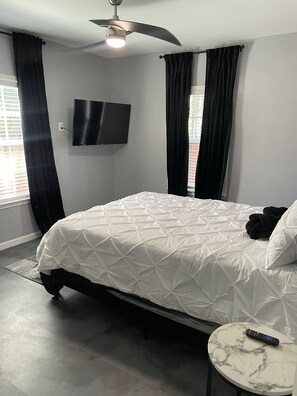 2 dormitorios, tabla de planchar con plancha, wifi y ropa de cama
