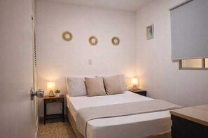 7 habitaciones, tabla de planchar con plancha y wifi gratis 