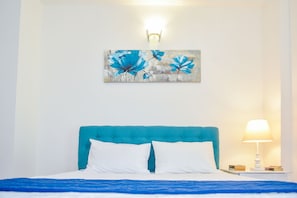 3 bedrooms, desk, iron/ironing board, free WiFi - Luxury 3BR Condo in Rajagiriya, Colombo / Sleeps 6 / Fast WiFi - OLIVE HAVEN (Sri Jayawardenepura Kotte)