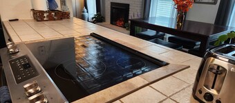 Captain's Quarters-Highly Rated 2.5 mi. toCapital!