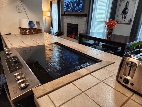 Captain's Quarters-Highly Rated 2.5 mi. toCapital!