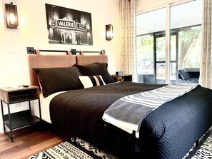 3 bedrooms, iron/ironing board, travel cot, free WiFi - Riverside Chic 180° water views - fish/boat/kayak - pet friendly (Inverness)