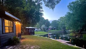 Property grounds - Riverside Chic 180° water views - fish/boat/kayak - pet friendly (Inverness)