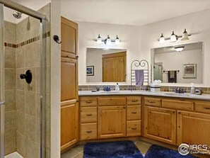 Shower, hair dryer, towels, soap - Cozy Condo Mountain Views!  So much close by-walk, bike, or drive!  ENJOY! #6182 (Estes Park)