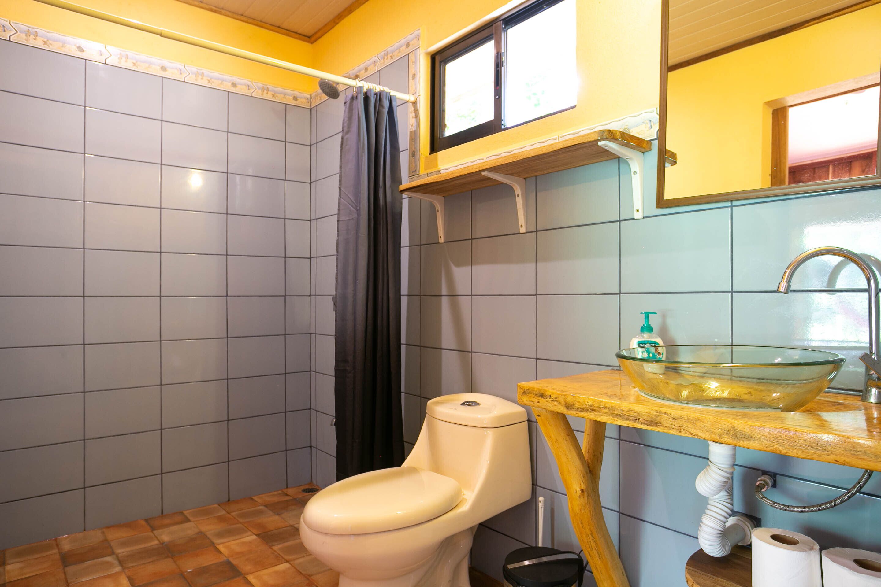 Whirlpool, Handtücher, Toilettenpapier