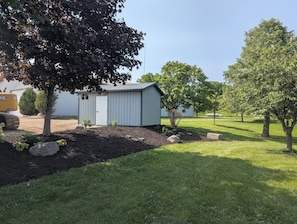 Property grounds - Cozy Country Cottage nestled 17 miles from iconic Lambeau Field, come unwind. (Seymour)