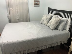 2 bedrooms, WiFi - Cabin in Waterville- conv location, close to rail trail and Big Pine Creek (Waterville)