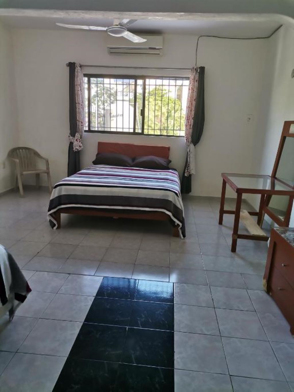 4 bedrooms, WiFi, bed sheets