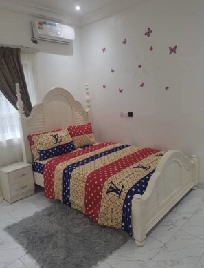 4 habitaciones y ropa de cama
