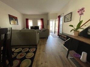 Smart TV, books, stereo, printers