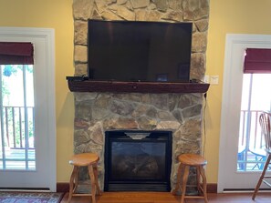 Interior - Hunter Mountain 2 Bedroom Condo - Steps to Ski Slopes!! (Hunter)