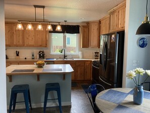 Refrigerador, microondas, horno, placa de cocina