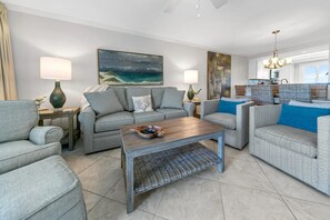 TV - 🌴Islander Beach Resort 513 - The Beach Retreat | Gulf Views | Pool🌴 (Destin)