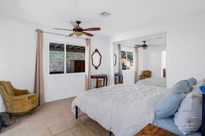 5 quartos, ferros/tábuas de passar roupa, Wi-Fi, roupa de cama