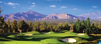 Eagle Crest Retreat, HOT TUB, Dogs OK, EV Charger