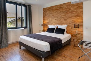 2 Schlafzimmer, BĂŒgeleisen/BĂŒgelbrett, Reisekinderbett, kostenloses WLAN
