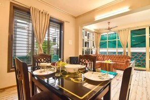 Dining - Cozy villa & best for vacation (Lonavala)