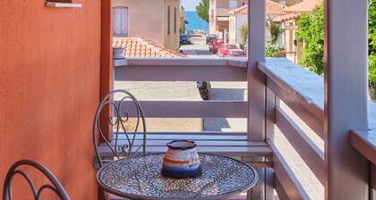 Seaside Studio with Parking Steps from the Beach