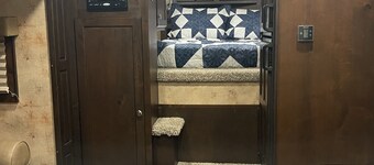 Staying  on a working horse farm