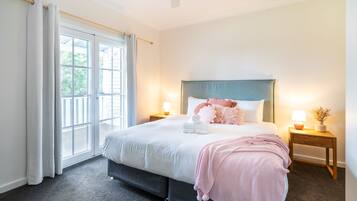 3 bedrooms, desk, iron/ironing board, travel cot