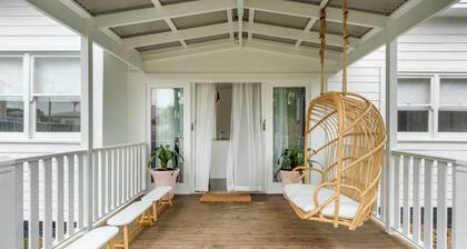 Shalimahs Secret-Beautifully Designed Luxe Cottage *10min to HV Gardens