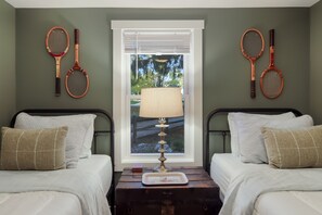 3 bedrooms, iron/ironing board, travel cot, free WiFi