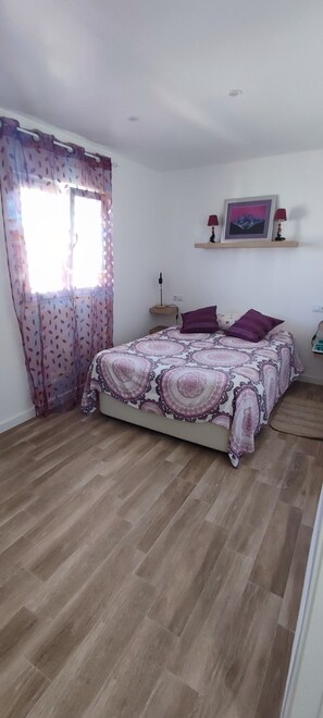 尊榮獨棟房屋 | 2 間臥室、客房內保險箱、布置獨特、筆電工作空間