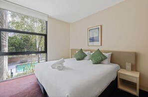 2 chambres, fer et planche à repasser, Wi-Fi gratuit, draps fournis