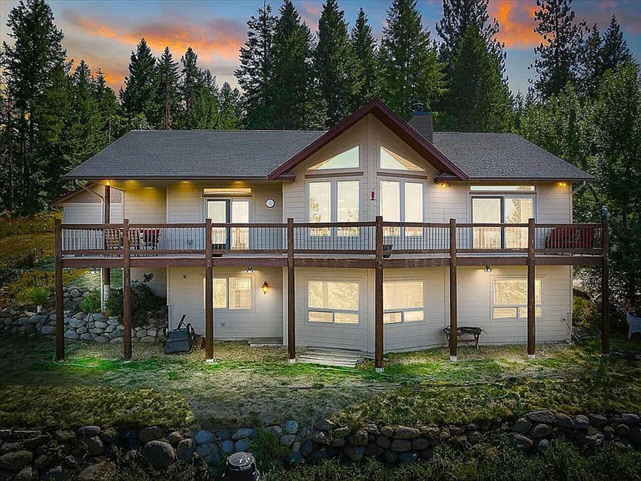 Cozy Home w/ Views from Heaven!  