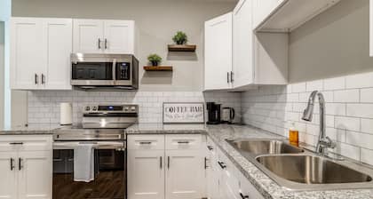 Posh living in gated new area!