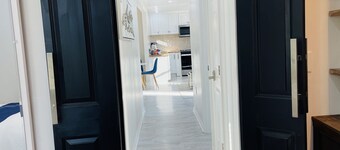 Private Lux Home w/ Separate Lounge / Hot Tub / Backyard Oasis / Golf / Fire Pit