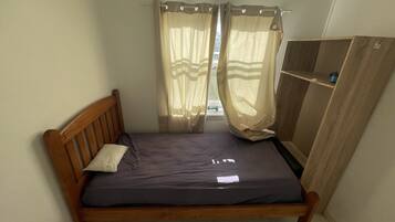 1 bedroom, WiFi, bed sheets