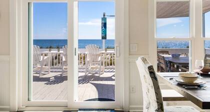 Gorgeous Oceanfront Home - Huge Deck To Enjoy the Ocean Breezes