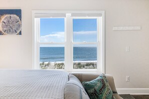 6 bedrooms, iron/ironing board, free WiFi