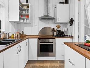 Kühlschrank, Kochgeschirr/Geschirr/Besteck