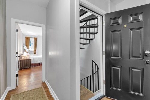 Hopkins Medical Baltimore Apt. 3- walking distance to Fells Point & Inner Harbor