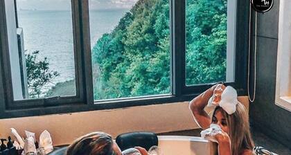 Houben is a private boutique with sea-view rooms graciously perched on a cliff.