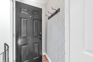 Interior - Baltimore Hopkins Medical Apt. 4- walking distance to Fells Point & Inner Harbor (Baltimore)