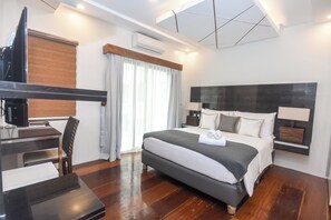 3 sovrum, värdeförvaringsskåp på rummet, skrivbord och gratis wi-fi