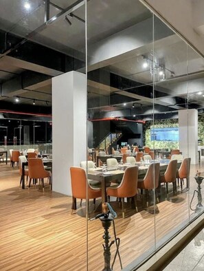 Restaurant - Ocean Breeze Residence (Negombo)