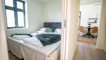 2 makuuhuonetta, silitysrauta/-lauta, internet, vuodevaatteet