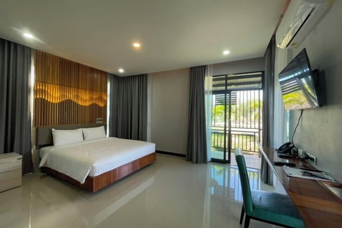 Deluxe Double Room With Jacuzzi