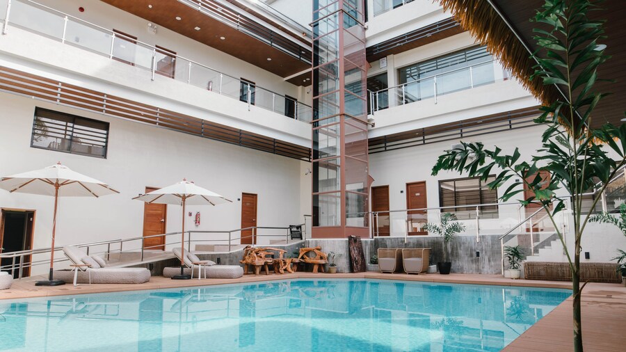 Tropicasa Coron Resort And Hotel