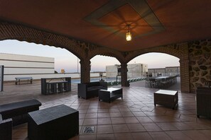 شرفة/رواق