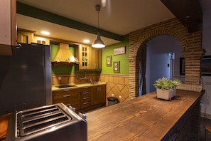 Private kitchen - Casa Rural Abuelo Mauri 4 Estrellas  (Mascaraque)