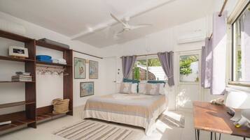 2 bedrooms, desk, iron/ironing board, WiFi