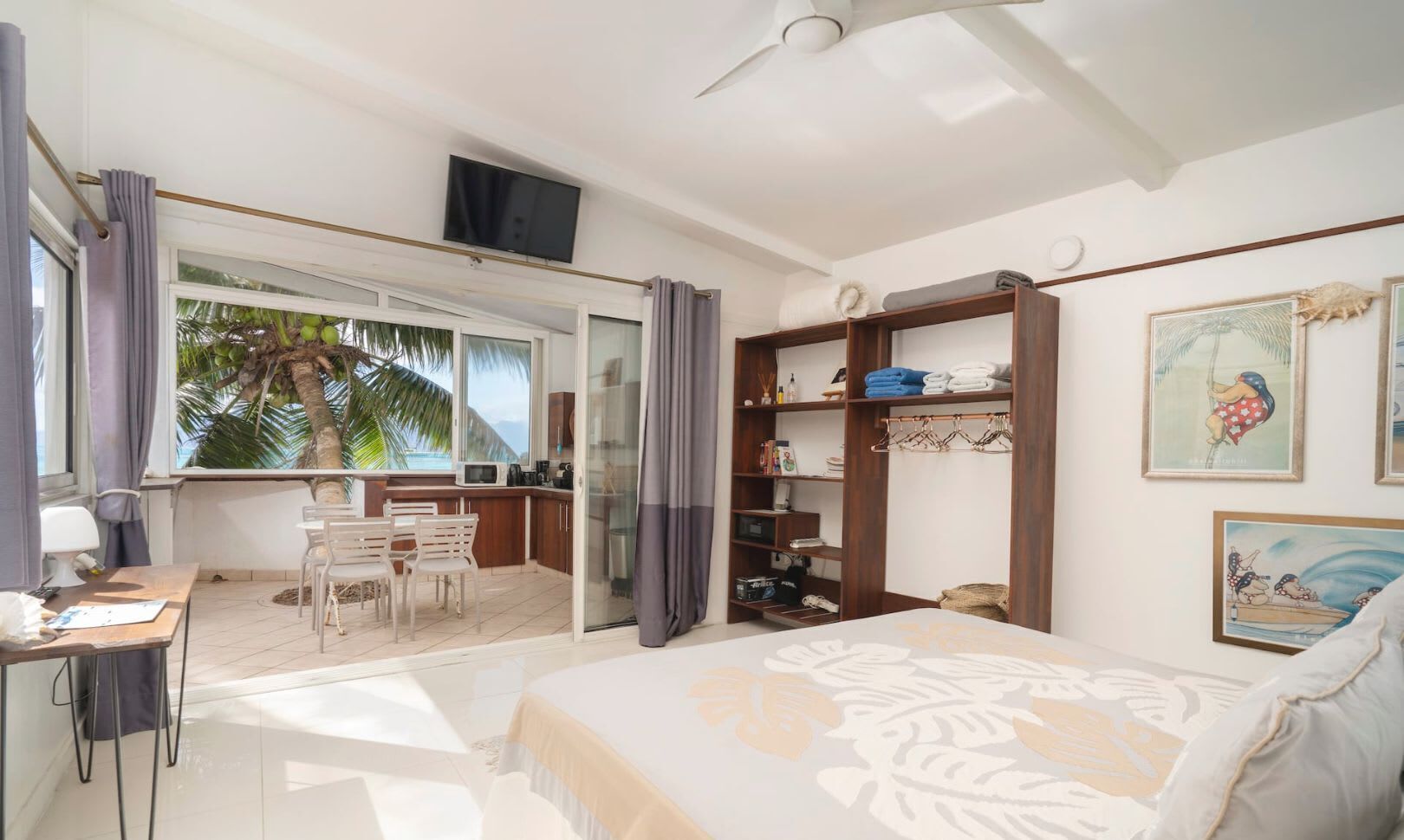 2 bedrooms, desk, iron/ironing board, WiFi