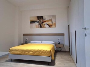 1 quarto