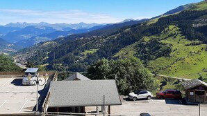 Parking - Duplex apartment sleeps 7, slopes, shops, parking, balcony (Méribel)