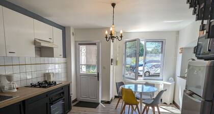 Gßte lumineux avec jardin paisible entre Montargis et Sully-sur-Loire, idéal familles et pros